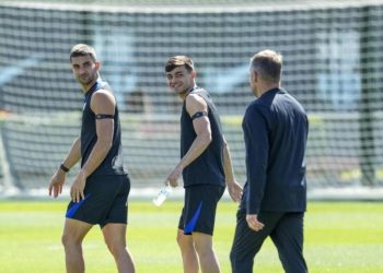 Hansi Flick ndjen kënaqësi, sulmuesi spanjoll rikuperohet në kohë për ndeshjen ndaj Olympiacosit në Champions.