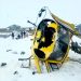 Helikopter rrëzohet afër bazës së Everestit në Nepal, piloti shpëton mrekullisht.