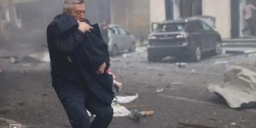 “Heroikët e Kharkivit: 48 fëmijë të shpëtuar gjatë një sulmi rus, thotë gjenerali ukrainas: Është e nevojshme të përballen sfidat për të arritur fitore.”