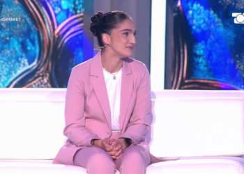 Historia e Soleinit ripërtritet në “Për Shqiptarët”/ Çfarë ndodhi me vajzën, një vit pas ndihmës mjekësore që e mbajti në jetë?