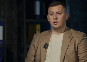 Historia e brendshme: Pse "prestanomet" e Rrumit përbëhen tërësisht nga banorë të Gjirit të Lalzit.