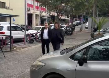 I akuzuar për blerje votash, pas thirrjes në SPAK, kryebashkiaku i Vaut të Dejës reagon për Top Channel: Njerëzit shprehnin shqetësime për mungesën e energjisë, unë…