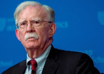 I dha informacion të klasifikuar gruas dhe vajzës, ngrihet akuzë federale ndaj ish-këshilltarit të Trump, John Bolton.