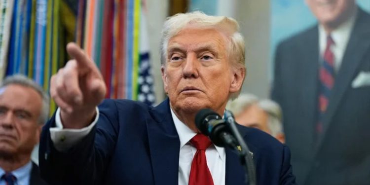 Ndërprerja e përkohshme të bombardimeve izraelite, Trump ‘humb durimin’: Nuk toleroj vonesa, Hamasi të veprojë sa më shpejt