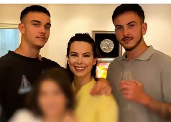 DETAJE nga arrestimi i djemve të Valbona Selimllarit: Në gjendje të dehur shkaktuan rrëmujë në një lokal nate në Bllok, kamarieri i nxorri jashtë për t’i qetësuar, dhunuan efektivin…