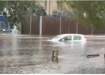 Stuhia Amy përshkon Francën veriperëndimore, shënohen 2 viktima, mijëra familje pa energji elektrike