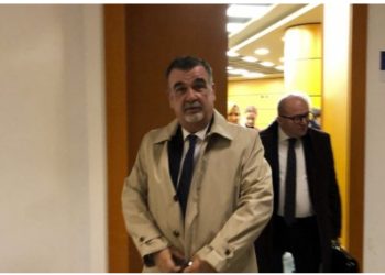 Elvis Shkëmbi pranon vrasjen e gjyqtarit/ Fjalët e para pas arrestimit: U detyrova, po humbja gjyqin