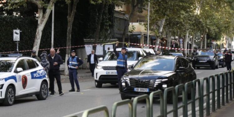 Vrasja e gjykatësit Astrit Kalaja/ Policia ndalon punonjësin e sigurisë, ishte përgjegjës për skanerin në hyrjen e institucionit