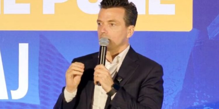 Agron Shehaj kundër emrit të Florian Binajt: Kjo është e papranueshme!