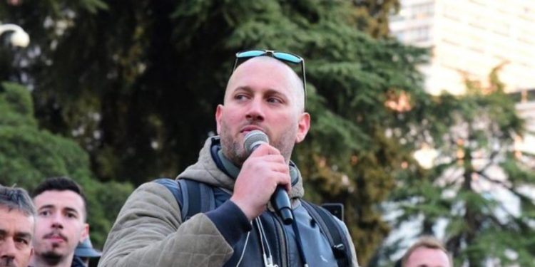 Berisha shpalli mbështetjen e kandidaturës së tij për bashkinë, reagon Florjan Binaj: Nuk jam politikan, mbetem i hapur për…