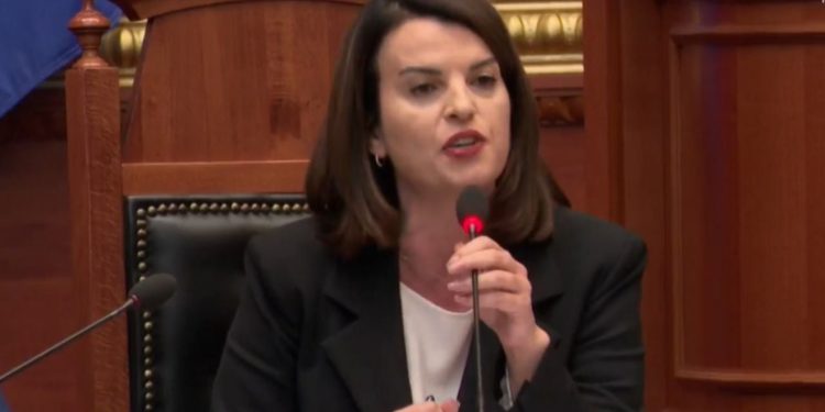 Noka e quajti gënjeshtare, Koçiu përplaset me deputetin: Turp të kesh, nuk më intimidon dot