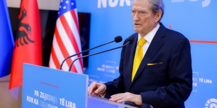 Denoncimi bombë i Berishës: Erion Velijan e kanë nxjerrë nga burgu tre netë më parë, e dërguan në drejtim të paditur