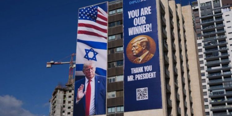 VIDEO/ Momente historike në Izrael! IDF dorëzon shtatë pengjet e para të Hamasit, Trump mbërrin në Tel Aviv