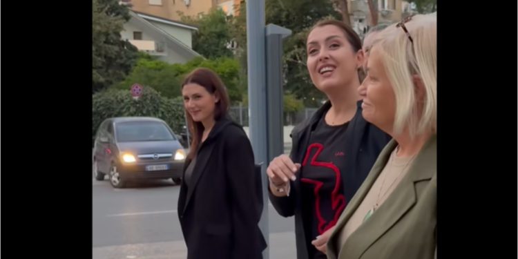 FOTO/ “Sa e neveritshme! Bëjnë si të dashur sa të marrin pushtetin, pastaj nuk kujtohen më”, komentuesit masakrojnë Manastirliun