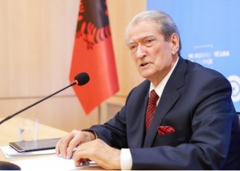 “Salla e gjyqit gracka…”/ Berisha: Fred Abrahams, spiuni i Millosheviçit që akuzon UÇK-në në emër të Human Rights Watch