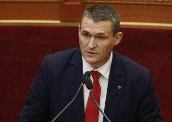 Hetimi ndaj Belinda Ballukut, Altin Dumani zotohet në Parlament: Dritan Prençi ka mbështetjen time! Nuk më ka shprehur asnjë shqetësim!