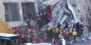 Shembja e ndërtesës shtatëkatëshe në Turqi! Familja “shuhet” tragjikisht, nxirren trupat e pajetë të kryefamiljarëve, mbijeton vetëm vajza 18-vjeçare