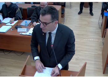 “Kjo është një historike”/ Veliaj: Republika nuk rrezikohet nga asnjë armik i jashtëm