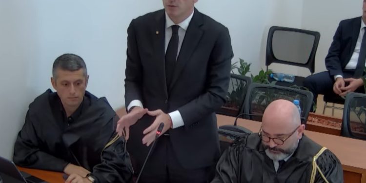 “Kryetari i Bashkisë së Tropojës ka qenë në arrest shtëpie”/ Veliaj: Këtë betejë e bëj dhe për Ogertën, Florin dhe Arlindin