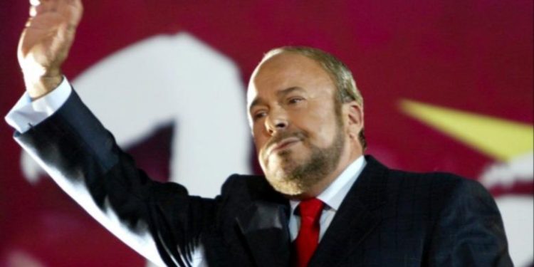 “U prehtë në paqe”/ Ndarja nga jeta e Nanos, reagon Haradinaj: Kontribuues kyç i çështjes shqiptare