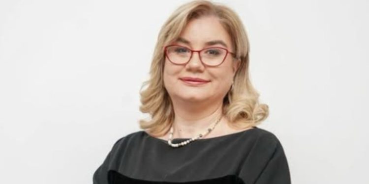 Ish-deputetja e PD emërohet Drejtoreshë e Spitalit Rajonal të Elbasanit: ‘Vendimi nuk kishte karakter politik’