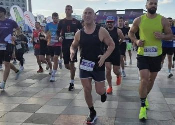 Ish-kryeministri i Kosovës, Ramush Haradinaj, merr pjesë në Maratonën e Tiranës.