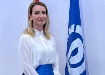 Ish-kryetarja e PD në Sarandë largohet nga demokratët dhe merr postin e nënkryetares së bashkisë së qytetit.