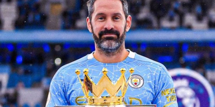 Ish-portieri i Manchester Cityt largohet përfundimisht nga futbolli pas 12 trofeve të fituara në 107 minuta lojë.