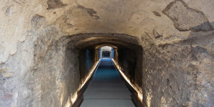 Itali, hap për herë të parë për vizitorët kalimin sekret në Koloseum.