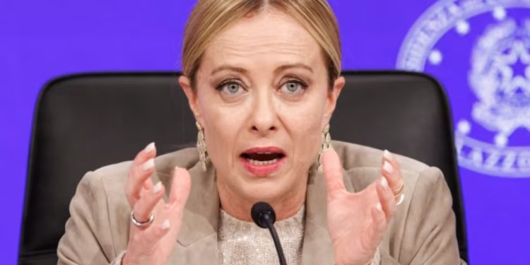 Italia, përkrah Ukrainës, por pa dërguar trupa ushtarake: Meloni konfirmon që vendi nuk do të angazhohet me forcë në luftë.
