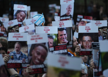 Izraeli dhe Hamasi japin shenja optimiste, CNN: Të dy palët janë të hapura për të avancuar planin e Trump për paqen në Gaza.