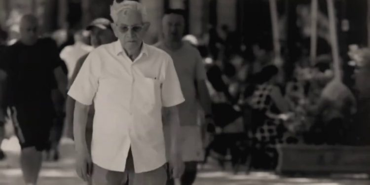 "Jeta si një film" — Rrëfimi i fundit i Piro Milkanit në një dokumentar: Asnjë peng për të. Prapaskenat e filmave të njohur.