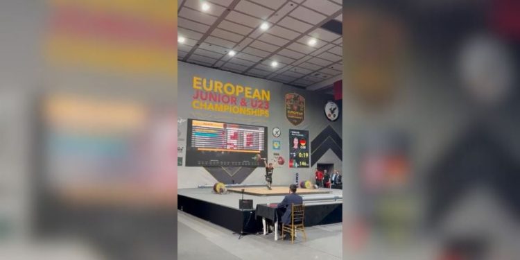 Kampionati europian i peshëngritjes për të rinj zhvillohet në Durrës, me pjesëmarrjen e mbi 700 sportistëve nga të gjitha vendet e Europës.