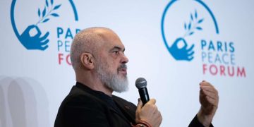 “Kosova ka të drejtën e saj si shtet”/ Rama nga Parisi: Europa është në proces ballkanizimi, Franca ballafaqohet me vështirësi për miratimin e buxhetit.