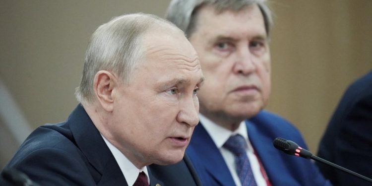 Kremlini: Putin e informoi Trumpin për rreziqet nga raketat Tomahawk, të cilat mund të dëmtojnë procesin e paqes