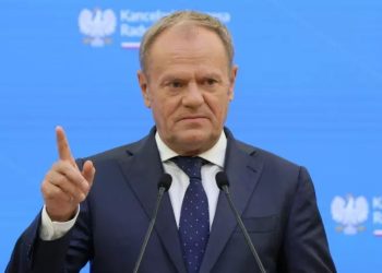 Kryeministri polak, Tusk: Nuk është e drejtë t’i kërkosh Zelenskyt të pranojë kompromise në territor.