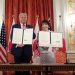 Kryeministrja e Japonisë planifikon të propozojë Donald Trumpin për Çmimin Nobel të Paqes.