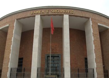 “Kufizimet nga ‘Tavanet’ për kreditë për banesa, Banka e Shqipërisë i rrit kushtet: Burime alternative në përdorim”