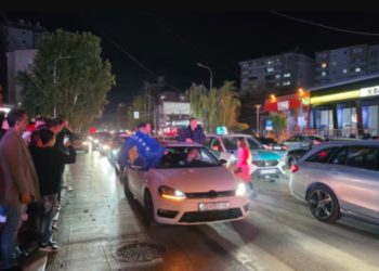 Kush përfundon në balotazh dhe cili kandidat ka dalë fitues që sot? Rezultatet e anketave të daljes në Kosovë