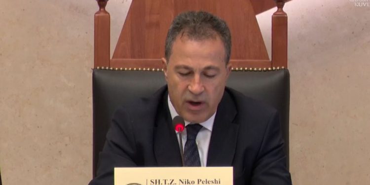 Kuvendi miraton 4 rezolutat e rendit të ditës pa debate, pas 10 orësh diskutimesh të parashikuara.