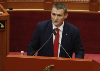 LIVE/ "Veliaj vazhdon të jetë nën hetim, 19 zyrtarë dërgohën për gjykim", Dumani konfronton Berishën dhe deputetët e PD-së në Kuvend. Jep përgjigje për Ramën dhe zgjedhjet e 11 majit.