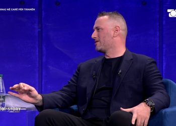 Lajmi Kryesor: Florjan Binaj shpallet kandidat për Bashkinë e Tiranës: Vendimi ishte i vështirë, opozita e ka lënë sheshin e valles të zbrazët.