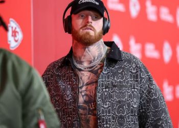 Legjenda e Futbollit Amerikan shkakton reagime në rrjet: Deklaratë për identitetin shqiptar, si Nikola Jokić.