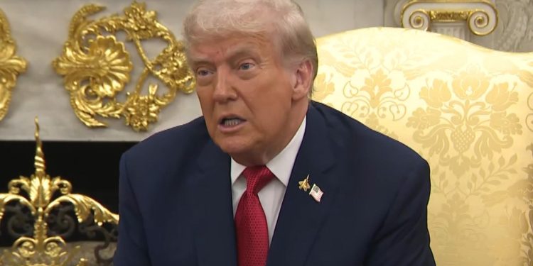 Lufta Rusi-Ukrainë, Trump pranon: E mora si një çështje të thjeshtë për t'u zgjidhur.