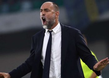 Luhatjet te Juventusi/ Drejtuesit nuk e akuzojnë trajnerin, fillojnë të punojnë për transfertën e mesfushorit të suksesshëm në Serie A.