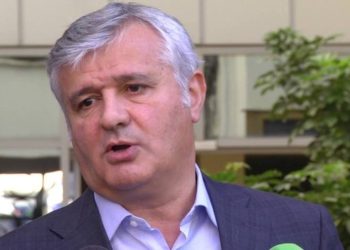 Maks Haxhia: Avokatët do të braktisin seancat nëse nuk ndryshon situata