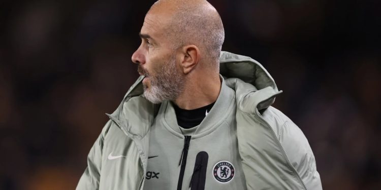 Maresca rikthehet si trajner tek Chelsea dhe i paralajmëron lojtarët mbi përdorimin e kartonave.