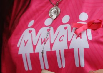 Marshim për Ndihmë në Luftën Kundër Kancerit të Gjitërisë: Bashkëpunimi i TIA, Kastrati Group dhe YWCA Albania