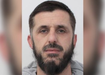 Mjeku kirurg Dervish Hasi, i cili mori në martesë të miturën si gruan e katërt dhe kreu marrëdhënie intime me të, është dënuar me burg.