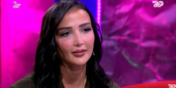 "Na mendonte si të vdekur" / Xheneta Fetahu ndan emocionet e takimit të parë pas 23 vitesh me nënën e saj, mes lotëve.